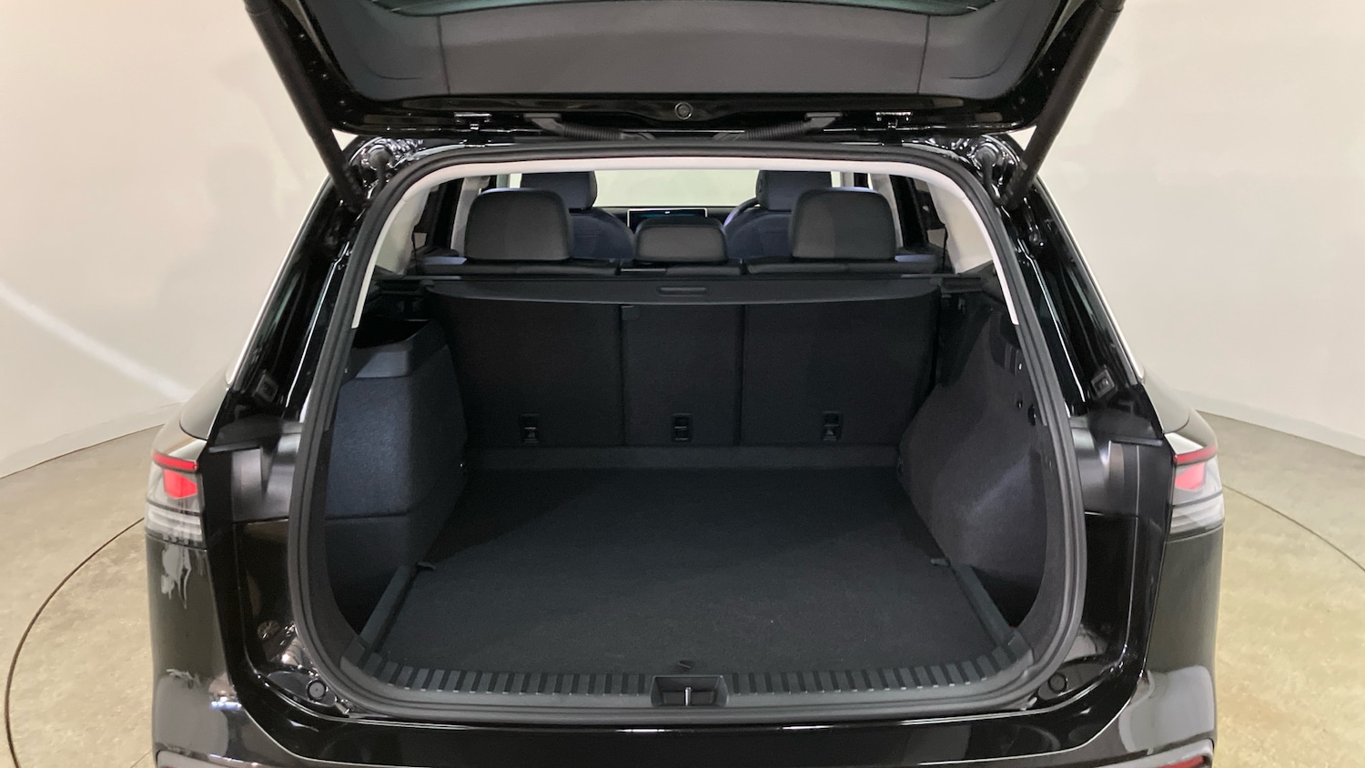 Used Volkswagen Touran 2025 for sale - 77258739: Photo 20