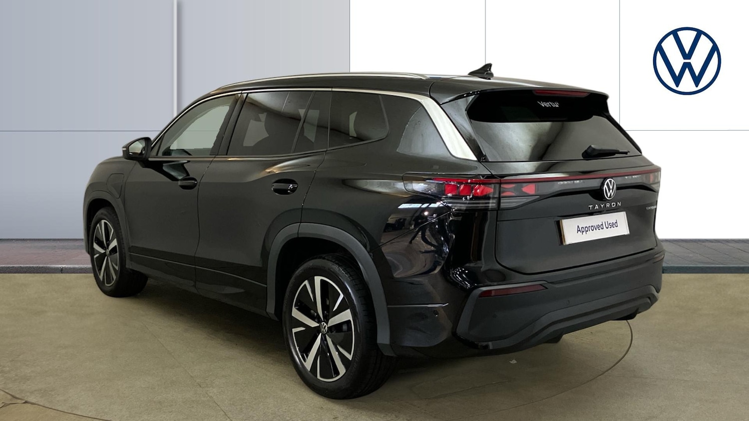 Used Volkswagen Touran 2025 for sale - 77258739: Photo 3