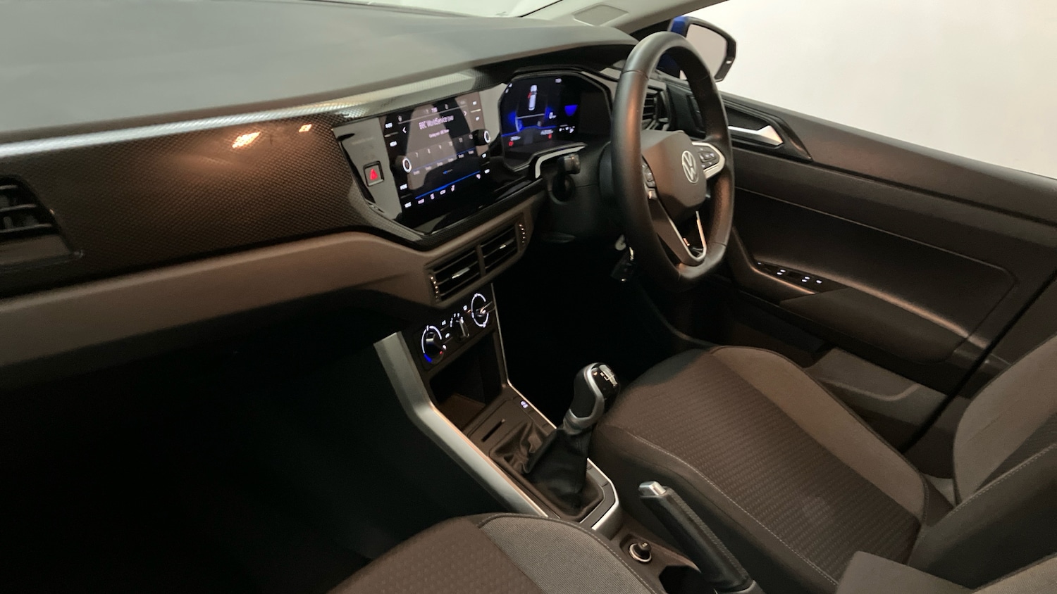 Used Volkswagen Polo 2022 for sale - 76683991: Photo 2