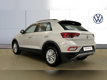 Used Volkswagen T-Roc 2022 for sale - 77381460: Photo