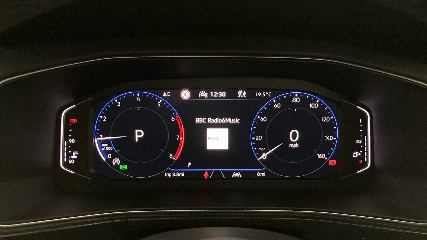 Used Volkswagen T-Cross 2025 for sale - 76402308: Photo 11