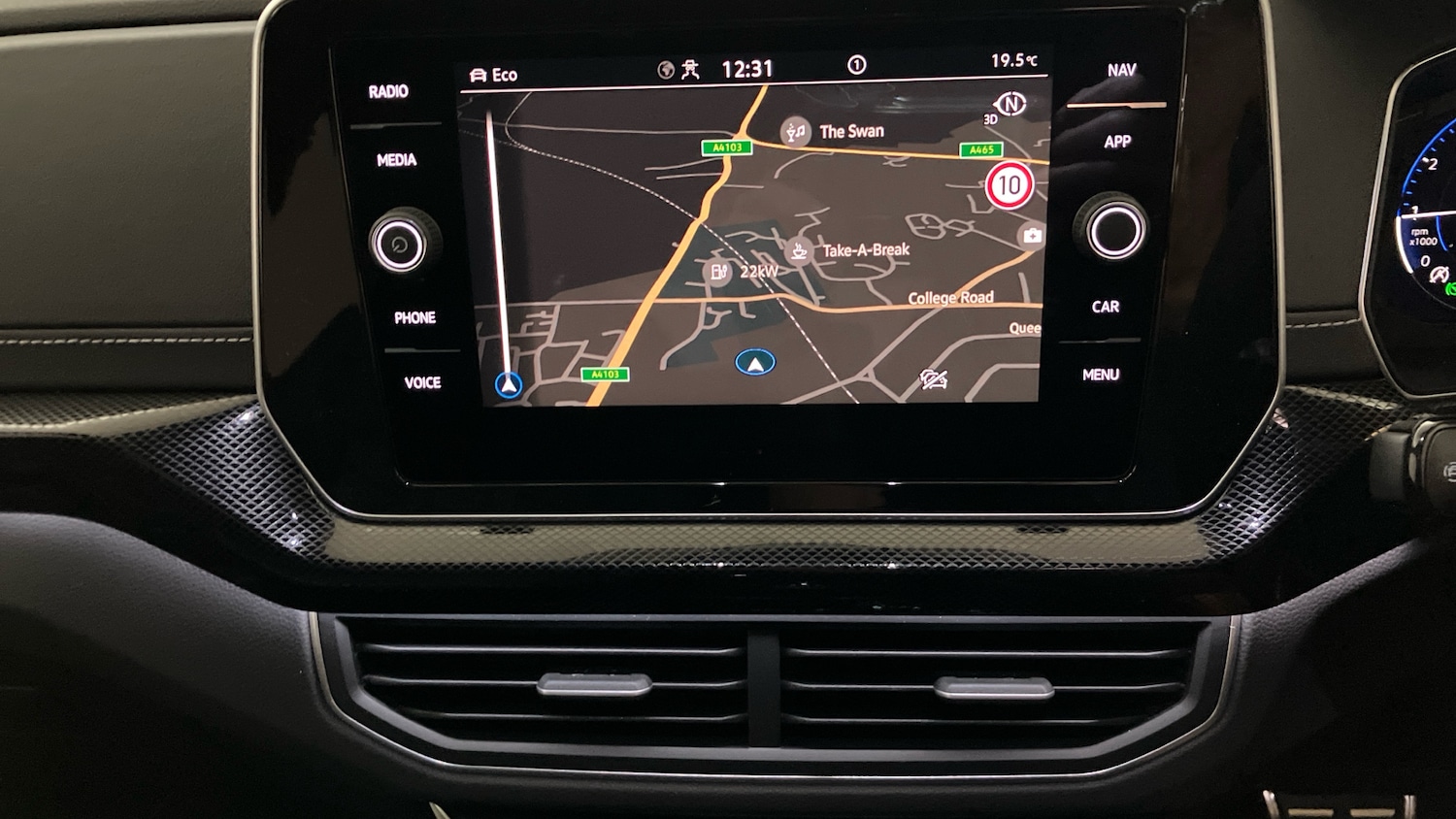 Used Volkswagen T-Cross 2025 for sale - 76402308: Photo 12