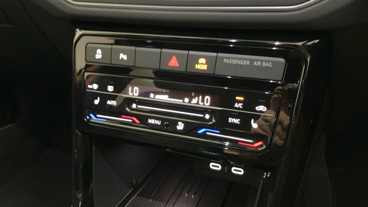 Used Volkswagen T-Cross 2025 for sale - 76402308: Photo 13