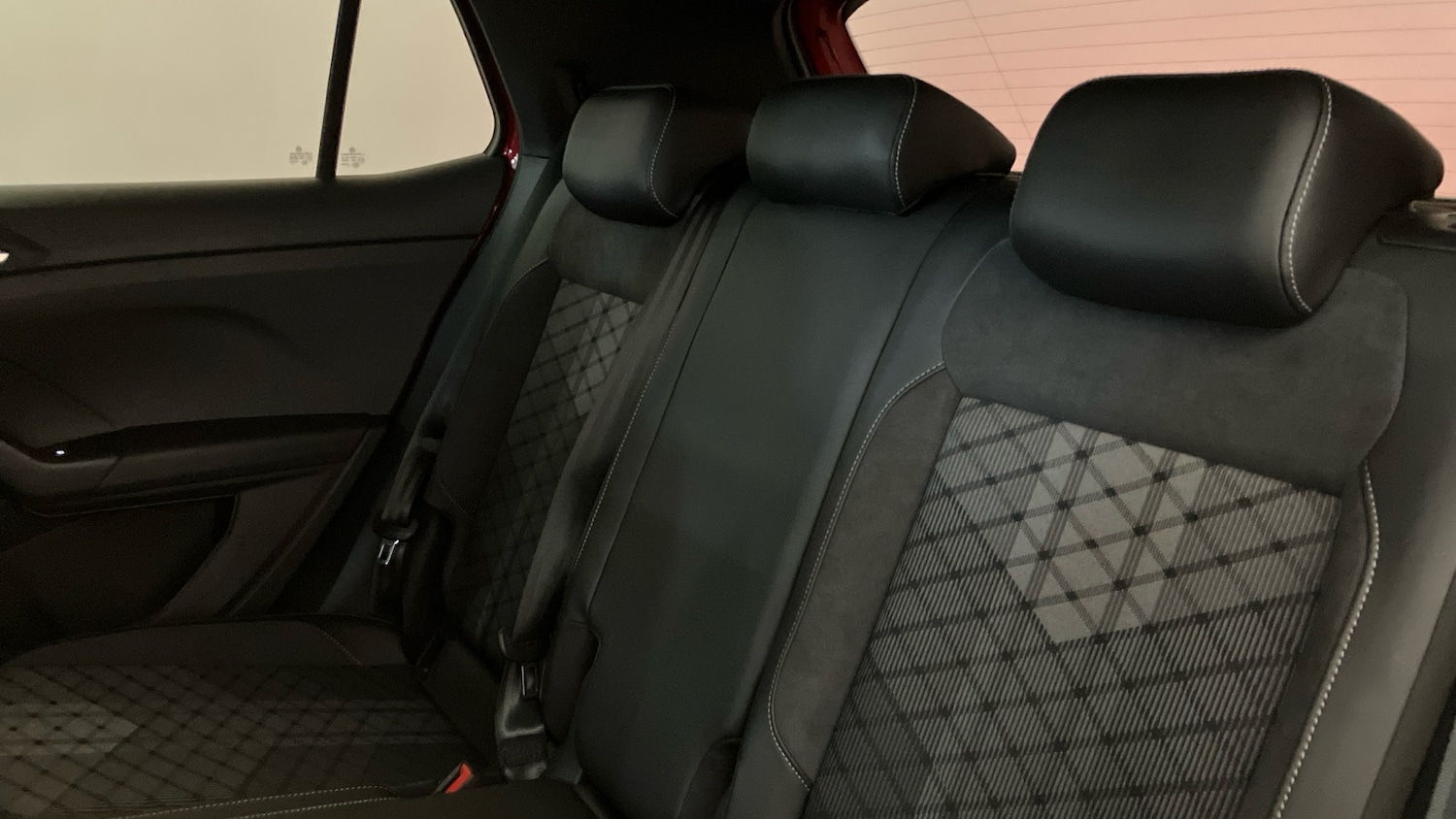 Used Volkswagen T-Cross 2025 for sale - 76402308: Photo 16