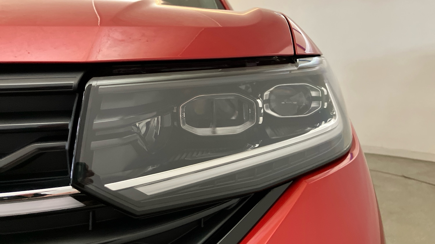 Used Volkswagen T-Cross 2025 for sale - 76402308: Photo 32