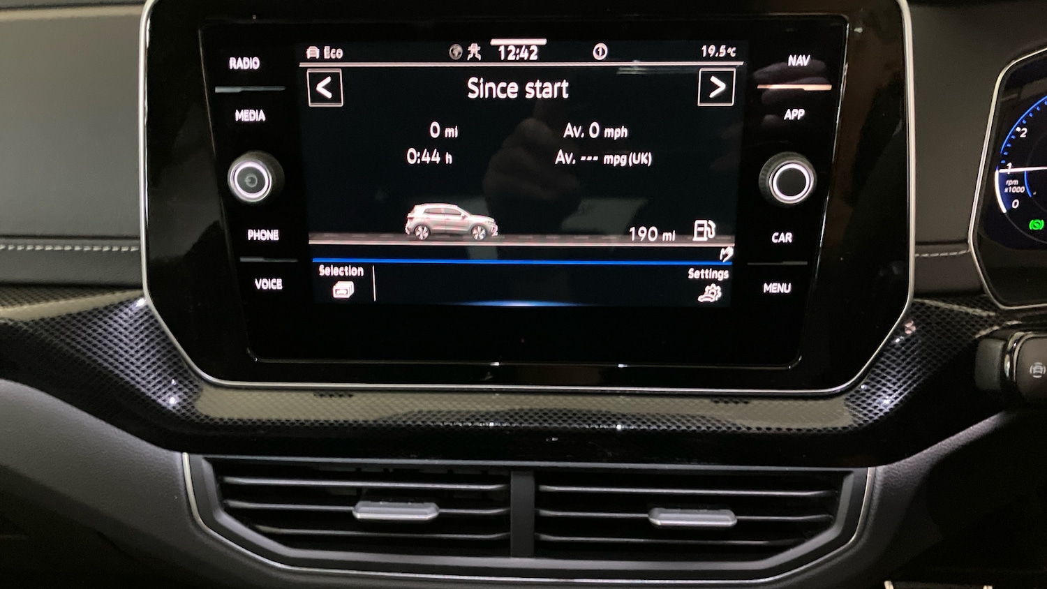 Used Volkswagen T-Cross 2025 for sale - 76402308: Photo 42