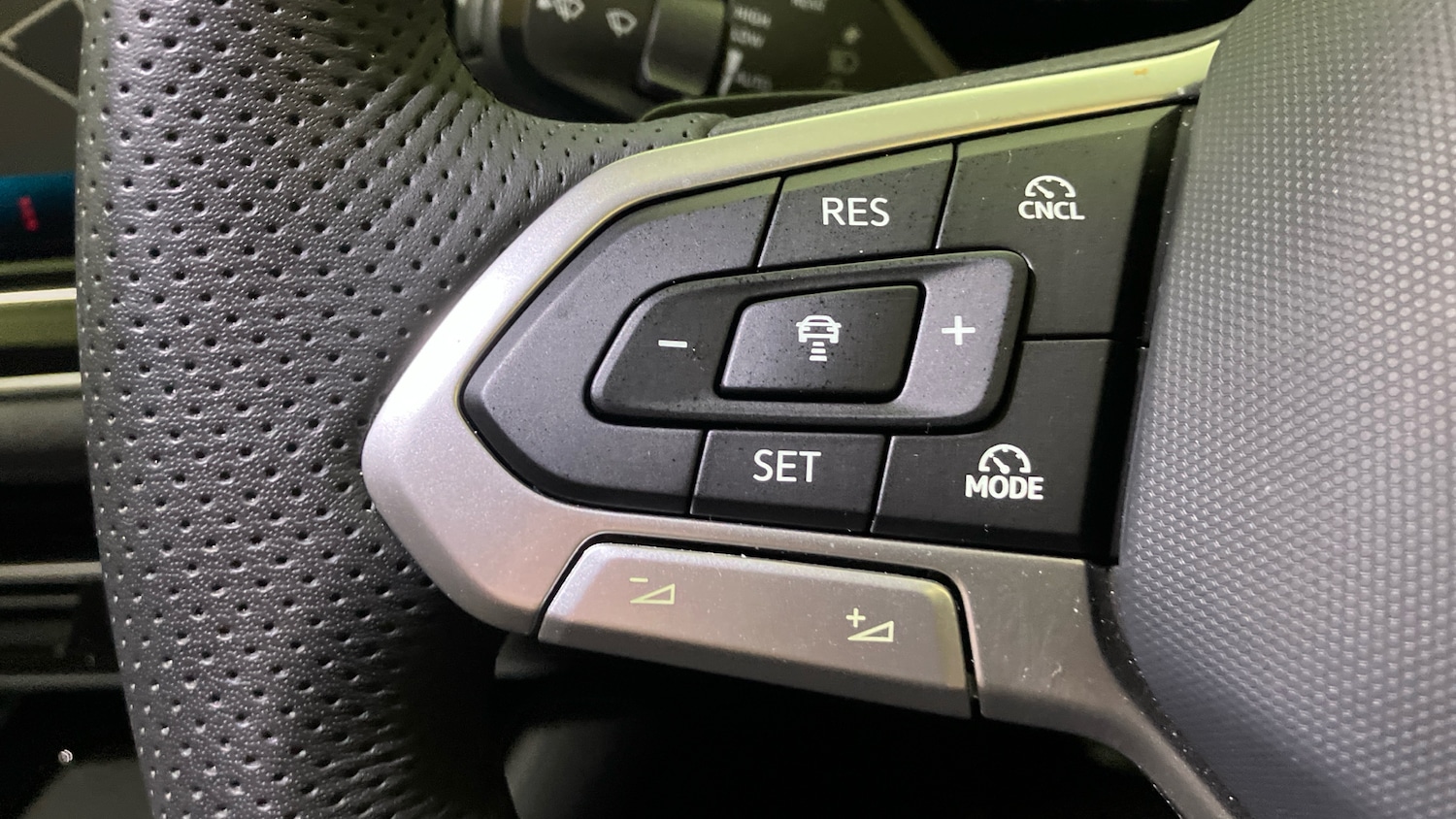 Used Volkswagen Passat 2025 for sale - 77342540: Photo 17