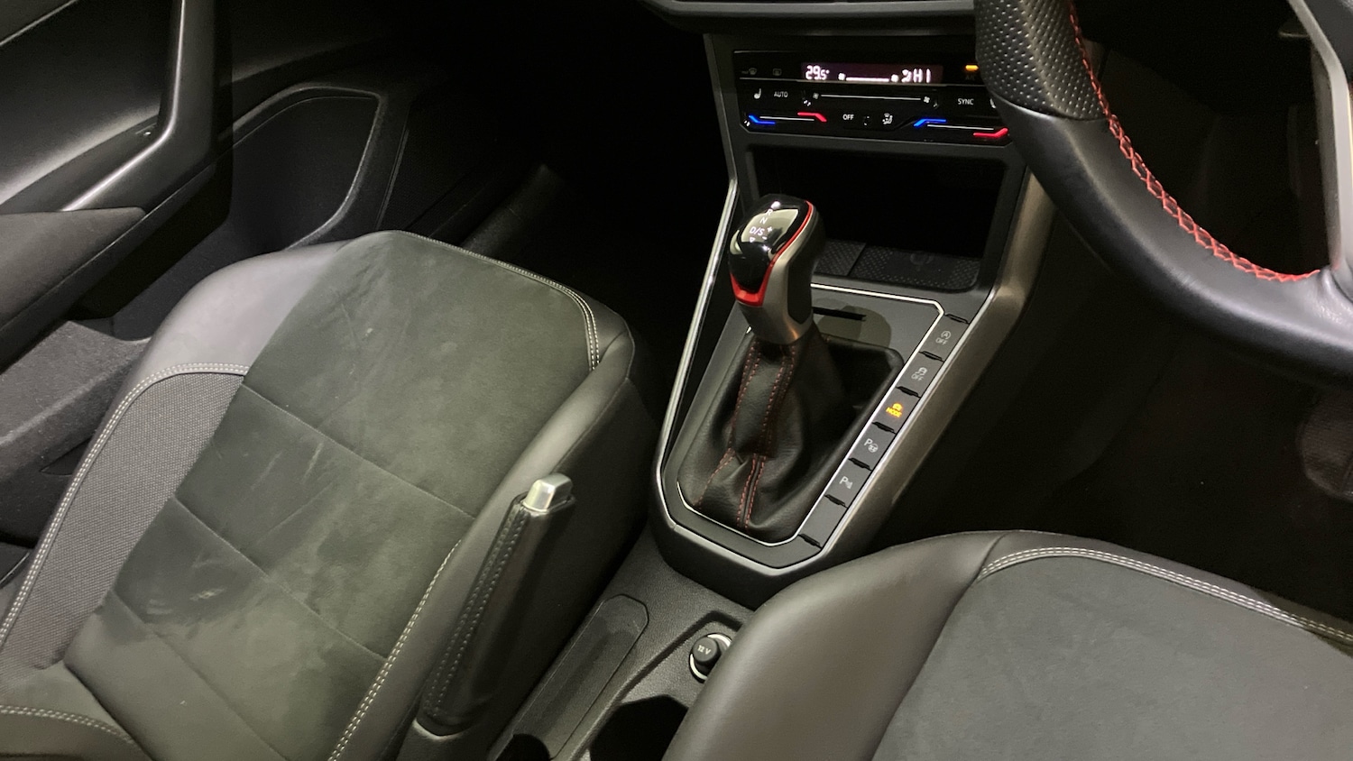 Used Volkswagen Polo 2022 for sale - 76776323: Photo 14