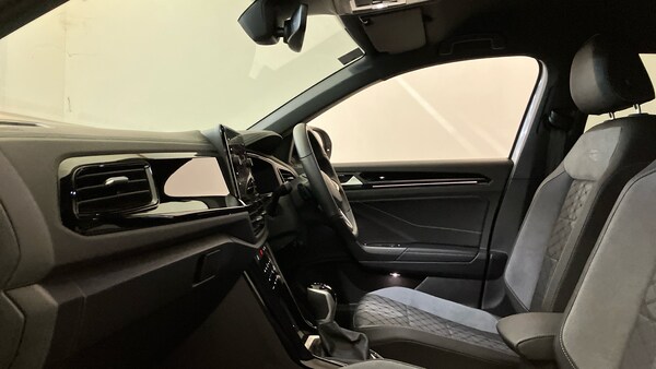 Used Volkswagen T-Roc 2025 for sale - 75996712: Photo 24