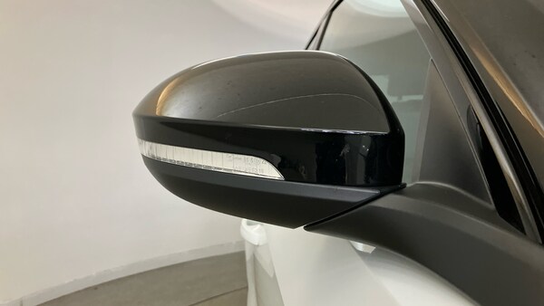Used Volkswagen T-Roc 2025 for sale - 75996712: Photo 30