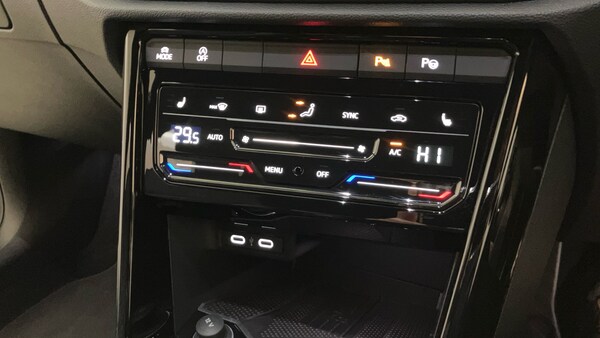 Used Volkswagen T-Roc 2025 for sale - 76209224: Photo 13