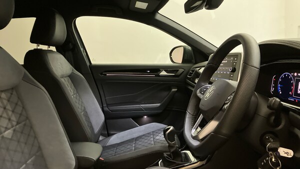 Used Volkswagen T-Roc 2025 for sale - 76209224: Photo 15