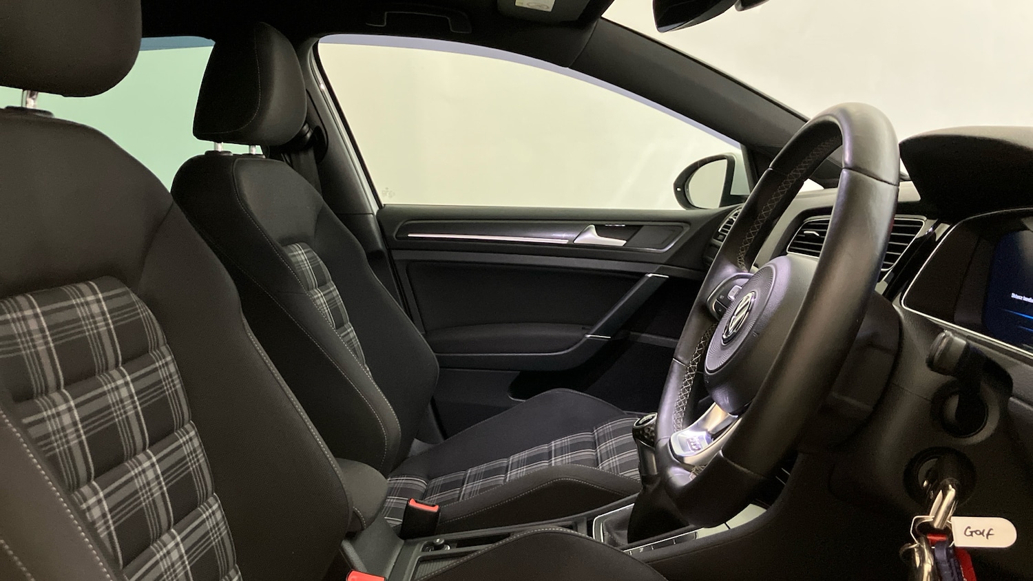 Used Volkswagen Golf 2017 for sale - 77617742: Photo 15