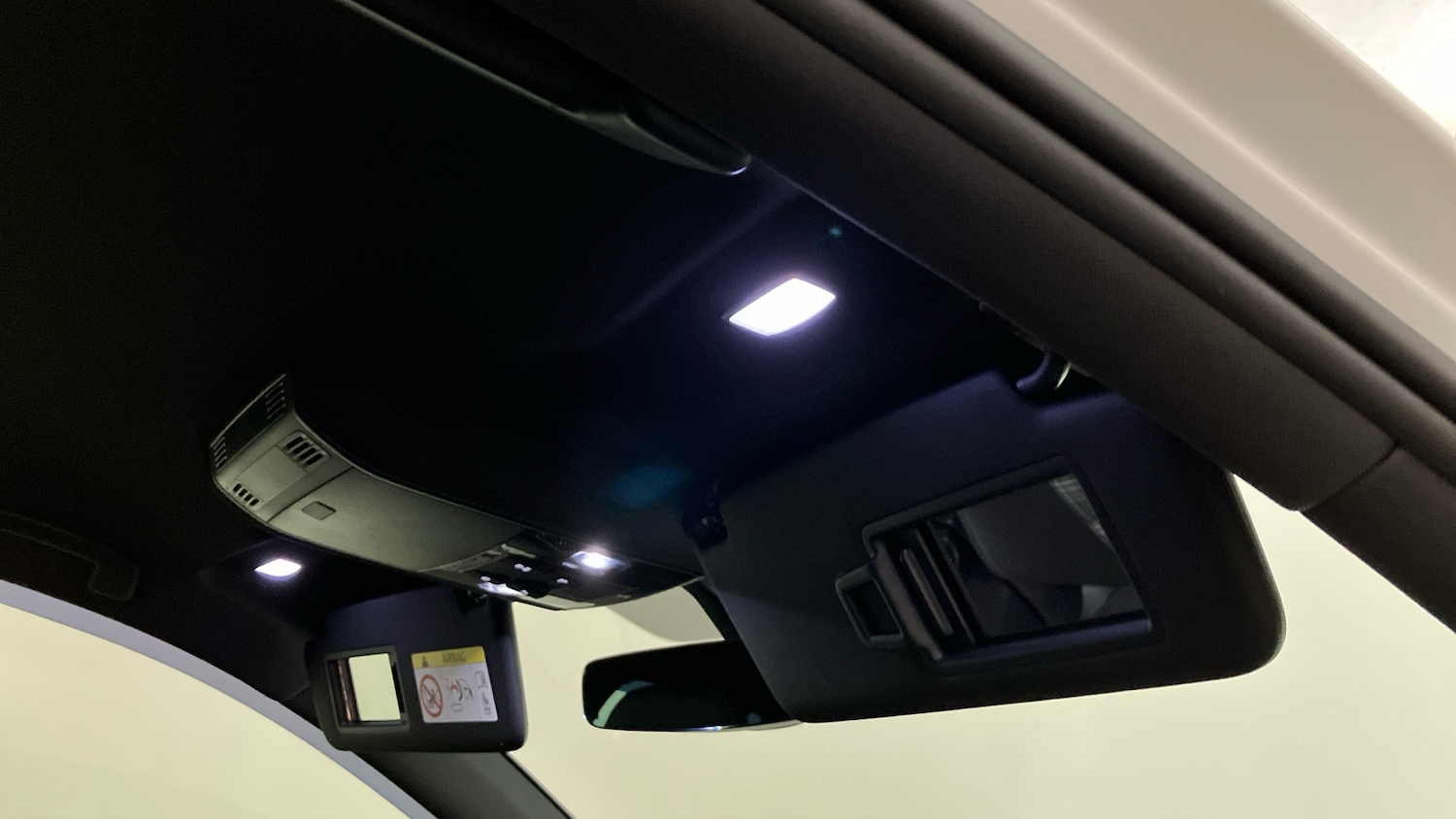 Used Volkswagen Golf 2017 for sale - 77617742: Photo 33