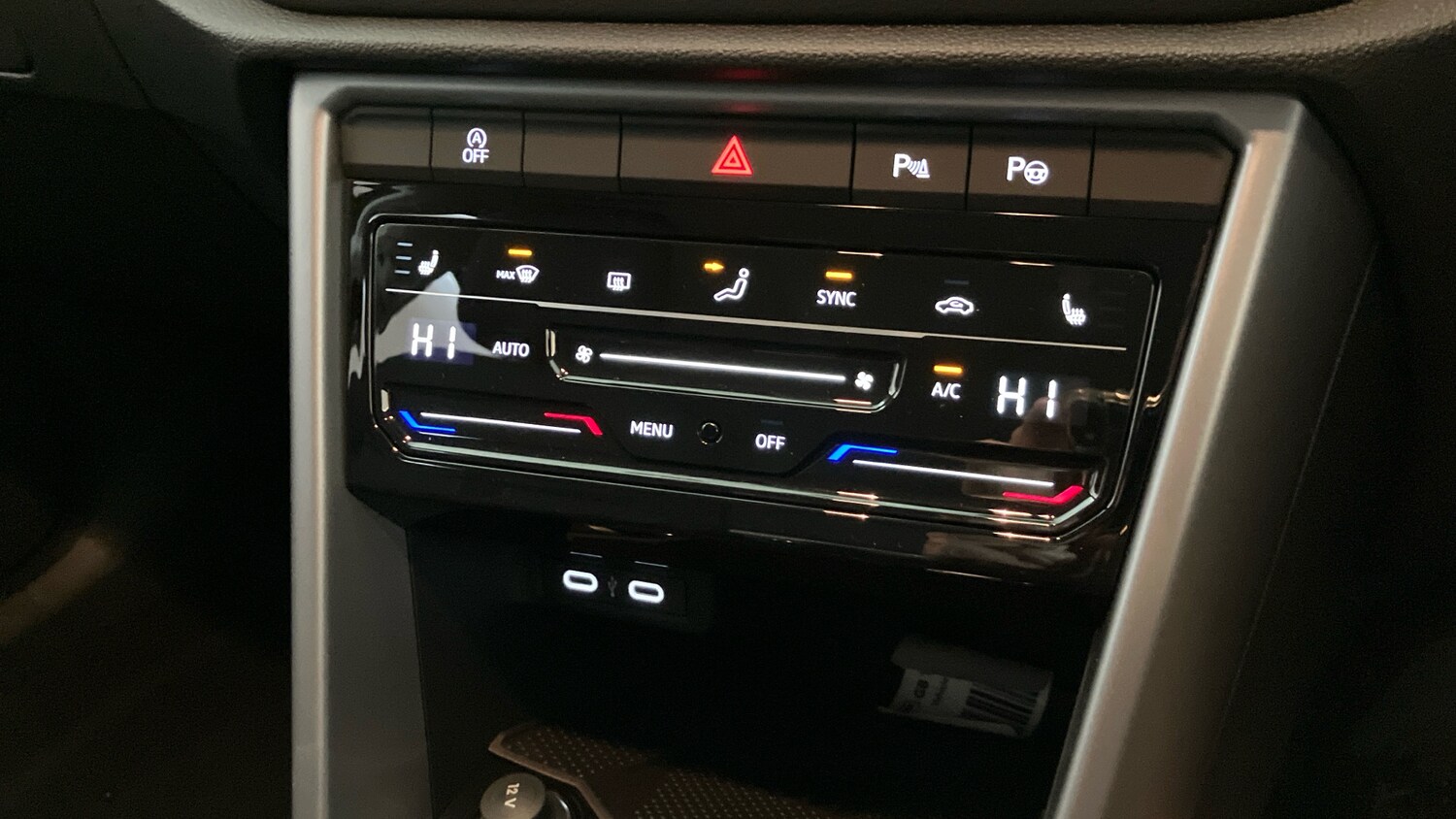 Used Volkswagen T-Roc 2025 for sale - 77581028: Photo 13