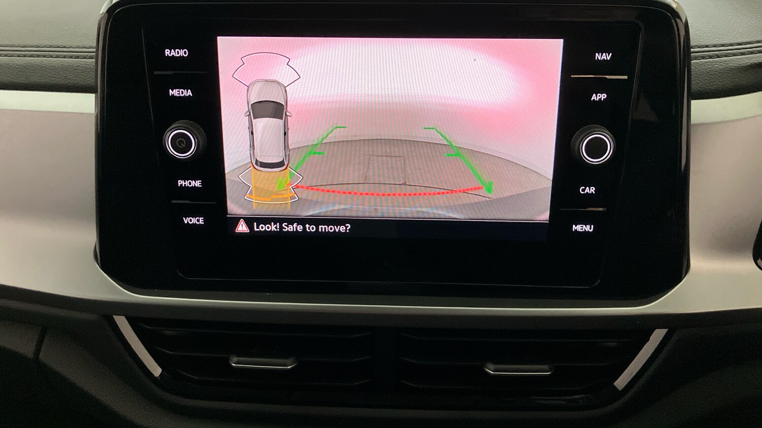 Used Volkswagen T-Roc 2025 for sale - 77581028: Photo 21