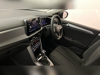 Used Volkswagen T-Roc 2025 for sale - 77581028: Photo