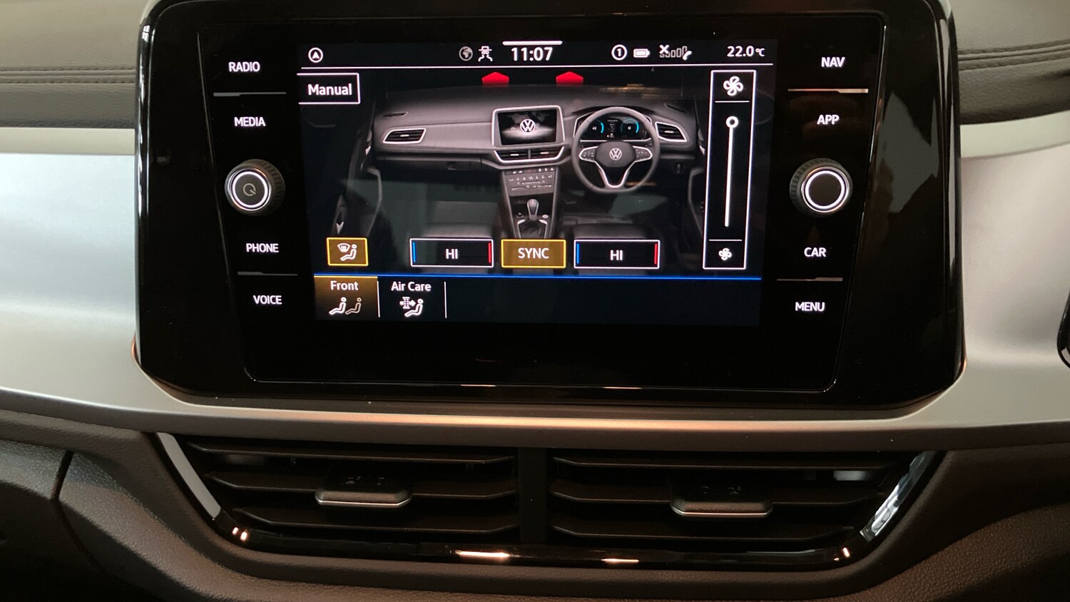 Used Volkswagen T-Roc 2025 for sale - 77581028: Photo 39