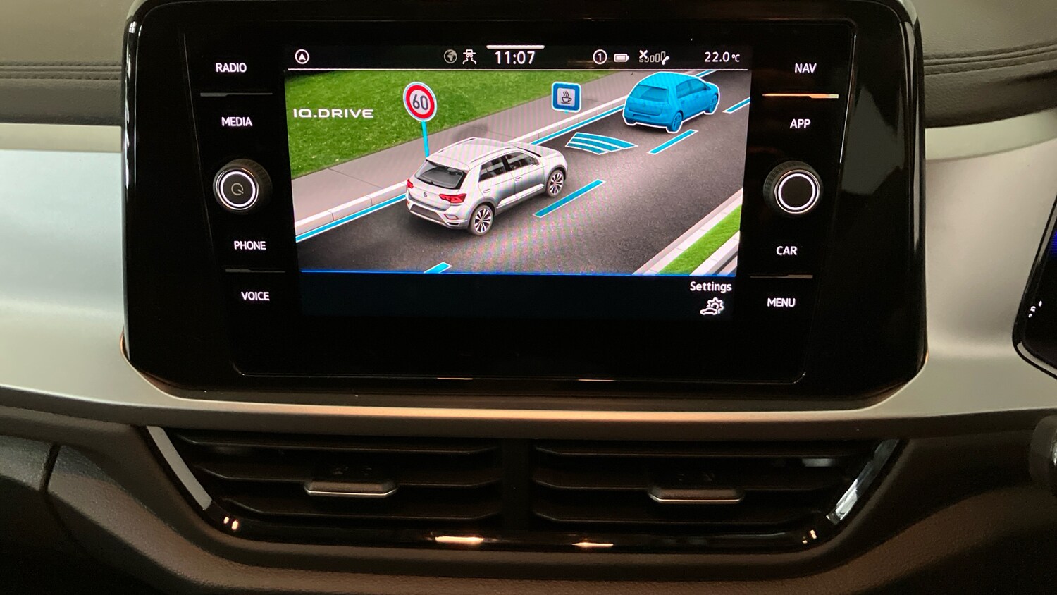 Used Volkswagen T-Roc 2025 for sale - 77581028: Photo 40