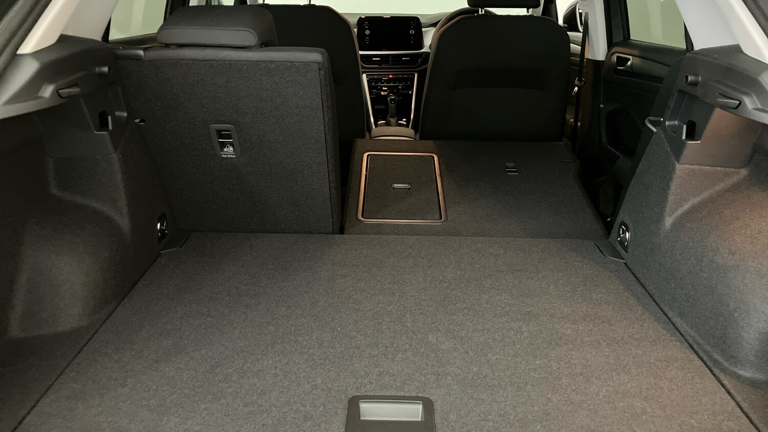 Used Volkswagen T-Roc 2025 for sale - 77581028: Photo 44