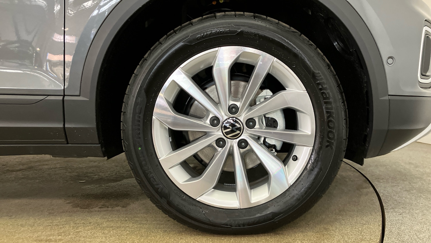 Used Volkswagen T-Roc 2025 for sale - 77581028: Photo 5