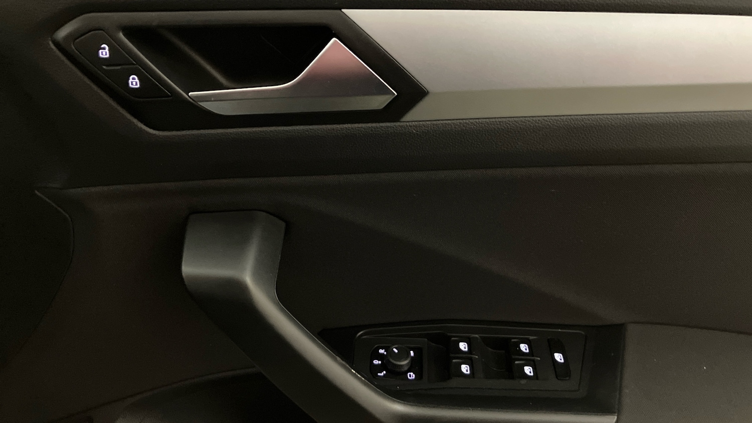 Used Volkswagen T-Roc 2022 for sale - 77677014: Photo 19