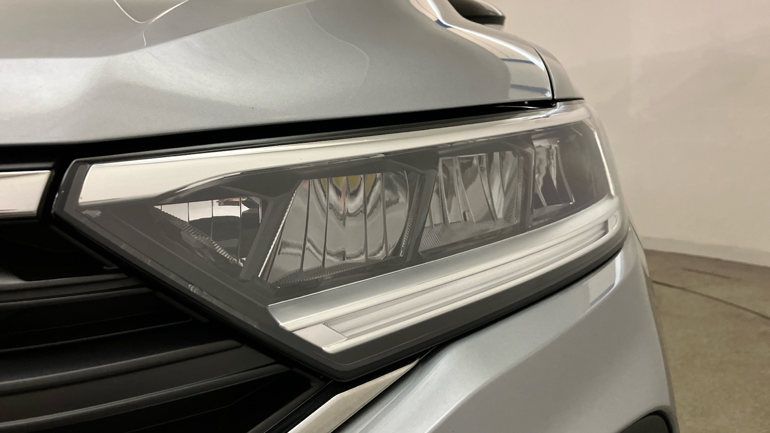 Used Volkswagen T-Roc 2022 for sale - 77677014: Photo 28