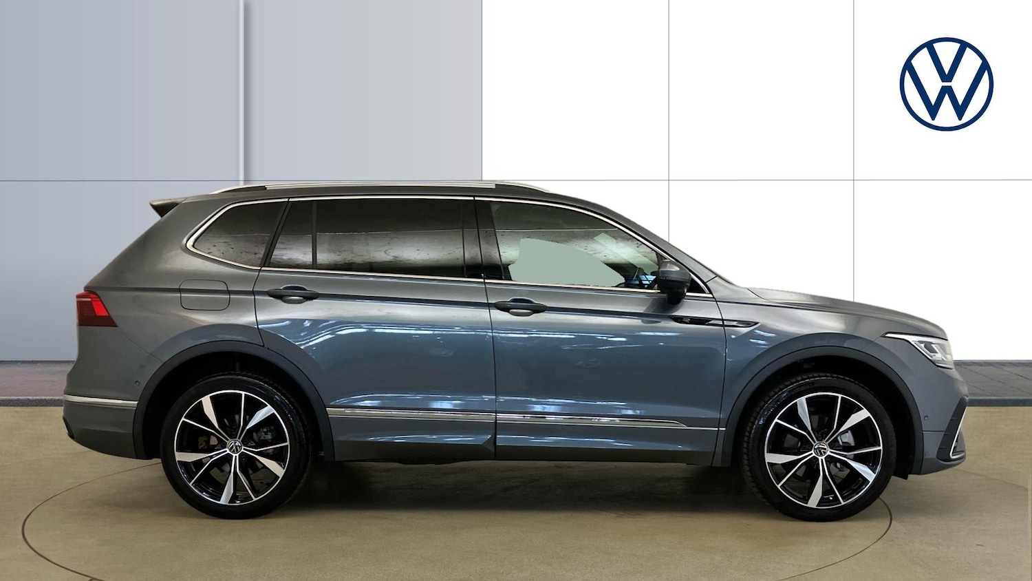 Used Volkswagen Tiguan Allspace 2025 for sale - 75995097: Photo 4