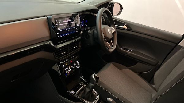 Used Volkswagen T-Cross 2024 for sale - 75984561: Photo 2