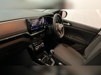Used Volkswagen T-Cross 2024 for sale - 75984561: Photo 2