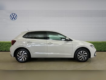 Used Volkswagen Polo 2023 for sale - 78801303: Photo
