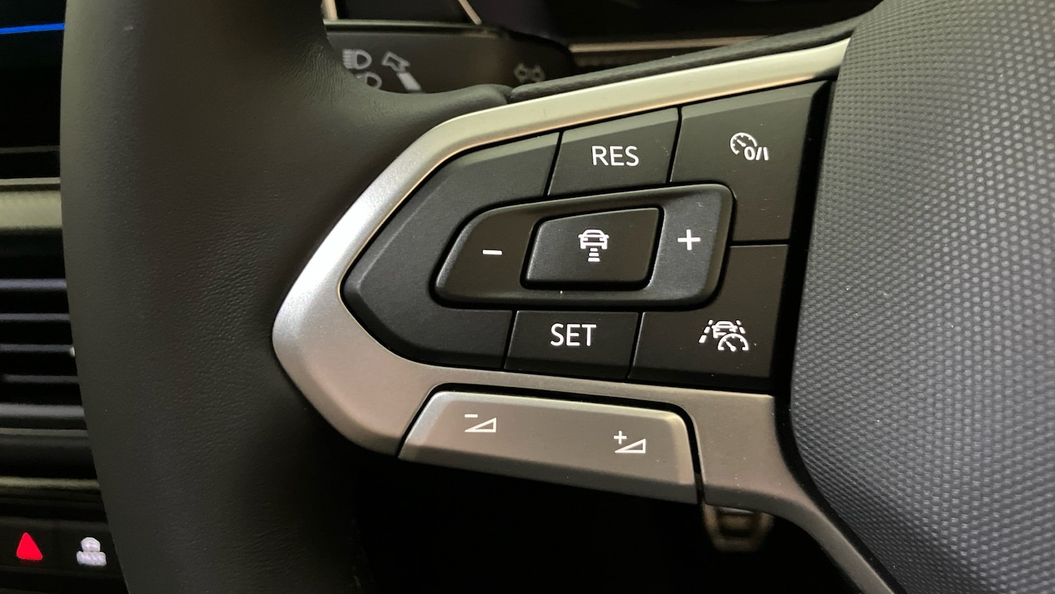 Used Volkswagen T-Cross 2025 for sale - 77198796: Photo 17