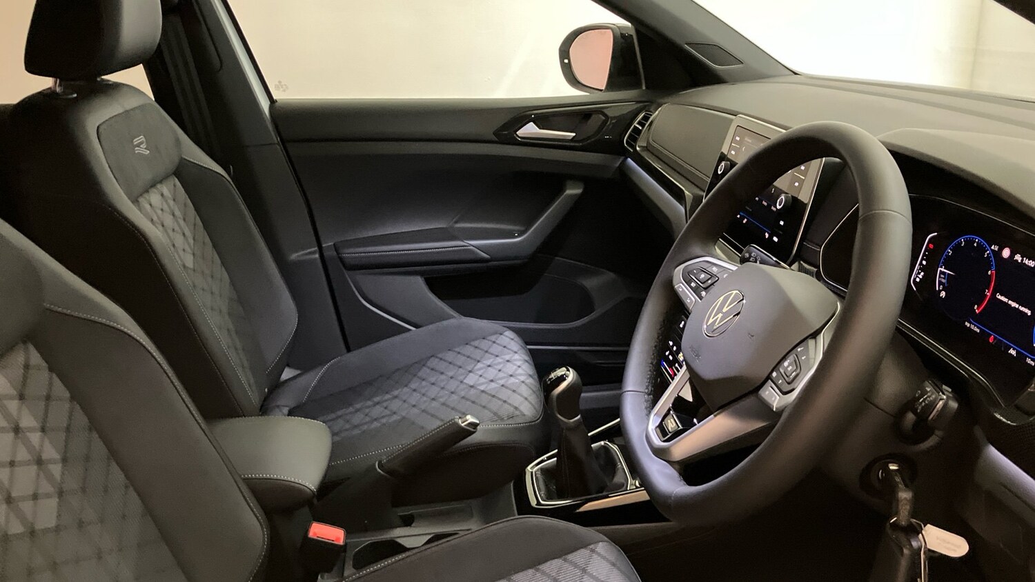 Used Volkswagen T-Cross 2025 for sale - 77198796: Photo 26