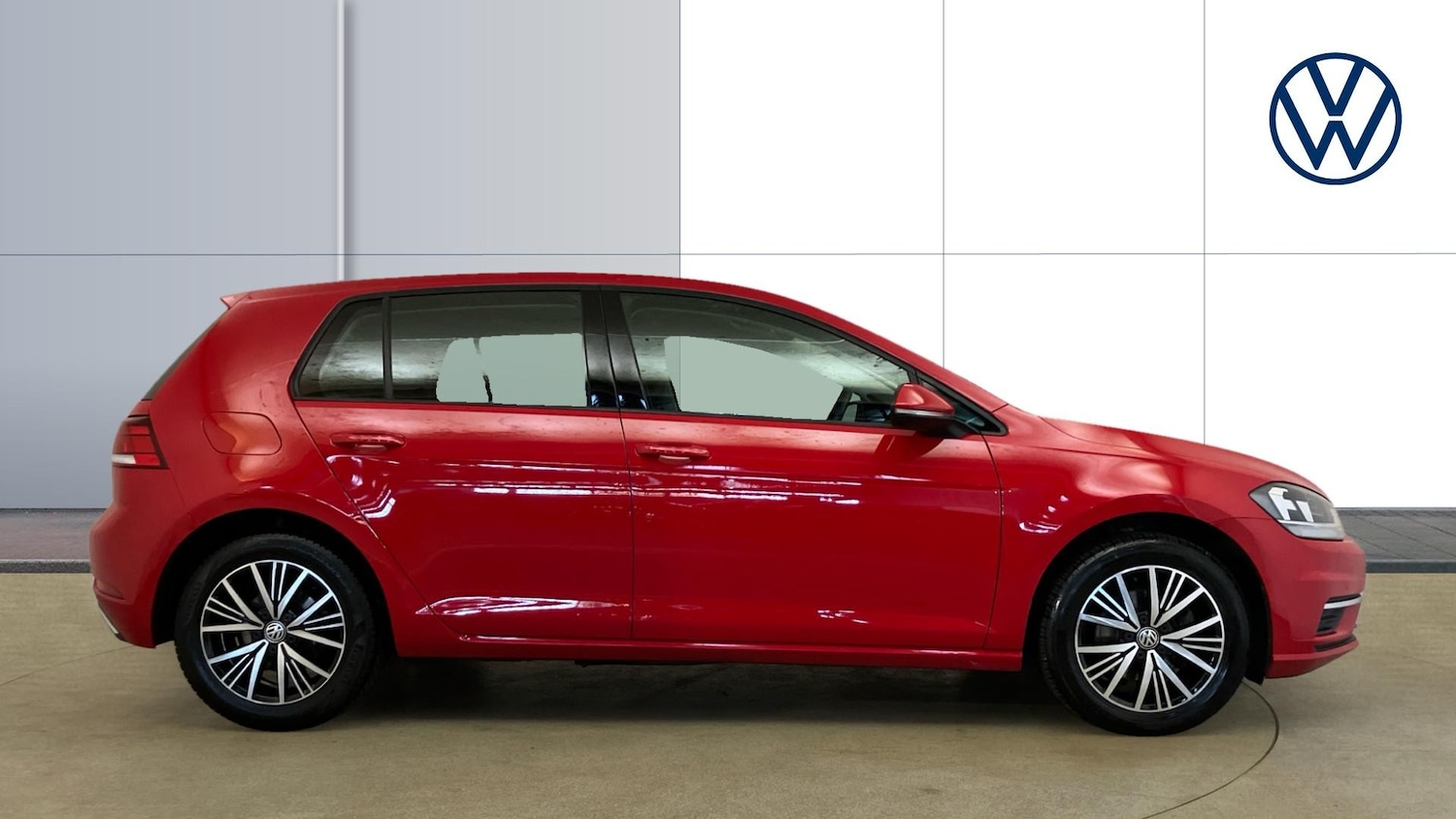 Used Volkswagen Golf 2017 for sale - 76340992: Photo 4