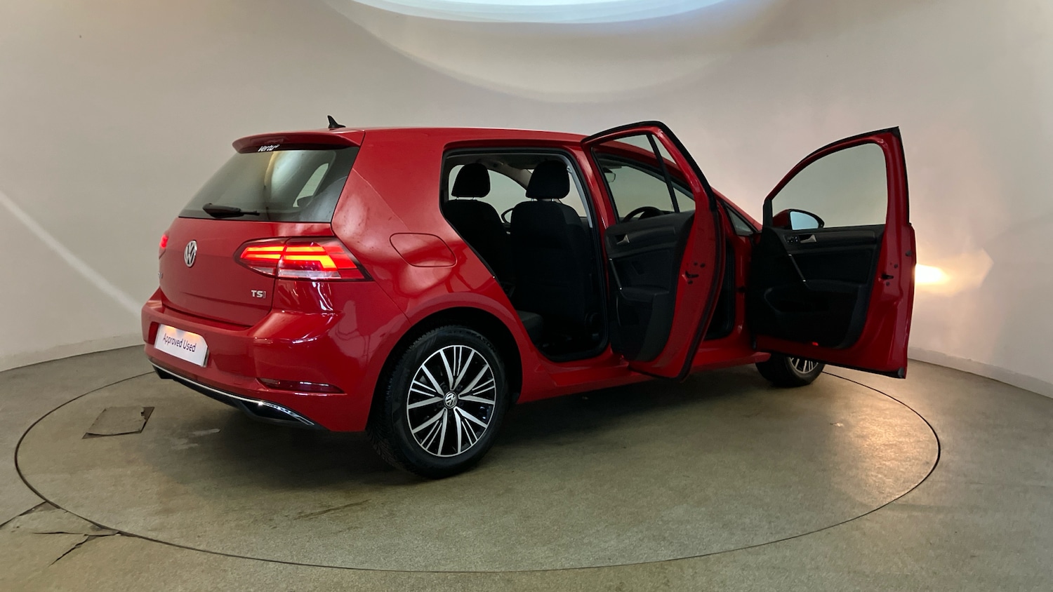 Used Volkswagen Golf 2017 for sale - 76340992: Photo 45