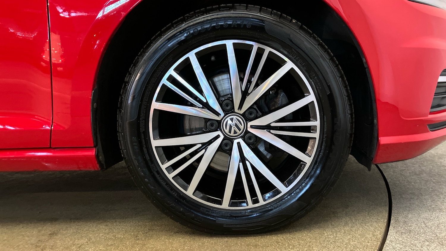 Used Volkswagen Golf 2017 for sale - 76340992: Photo 5