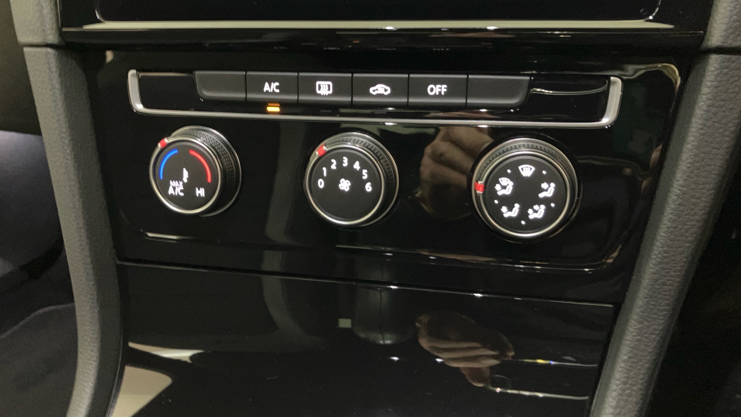 Used Volkswagen Golf 2019 for sale - 76025794: Photo 13