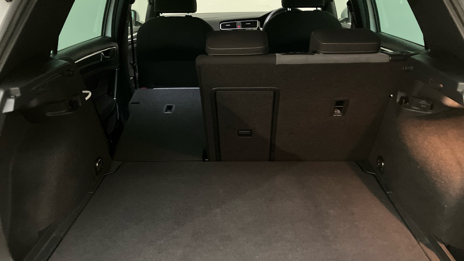 Used Volkswagen Golf 2019 for sale - 76025794: Photo 38