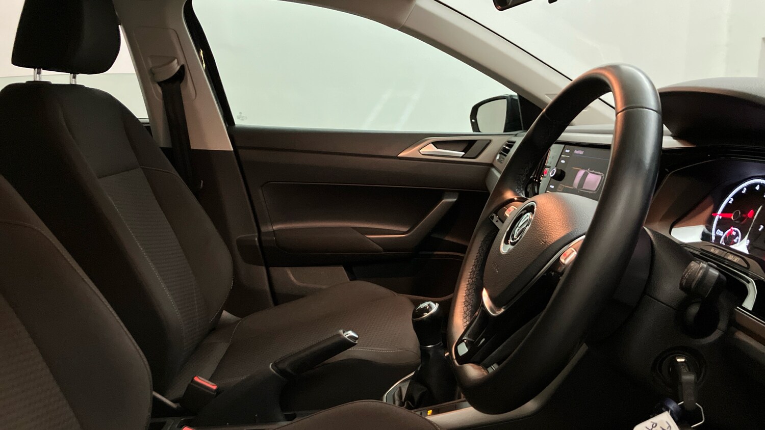 Used Volkswagen Polo 2018 for sale - 76557295: Photo 15