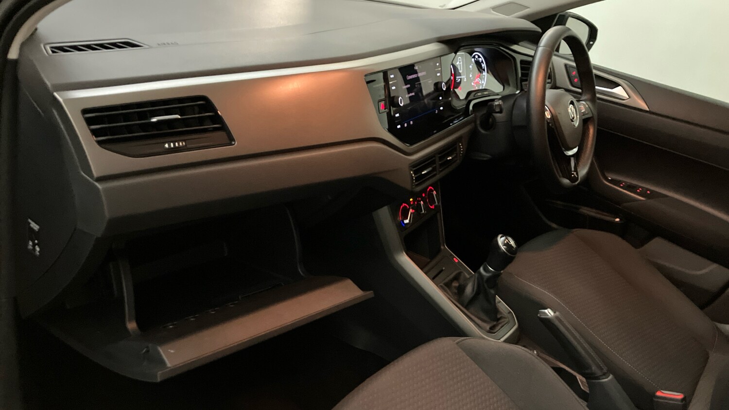 Used Volkswagen Polo 2018 for sale - 76557295: Photo 45