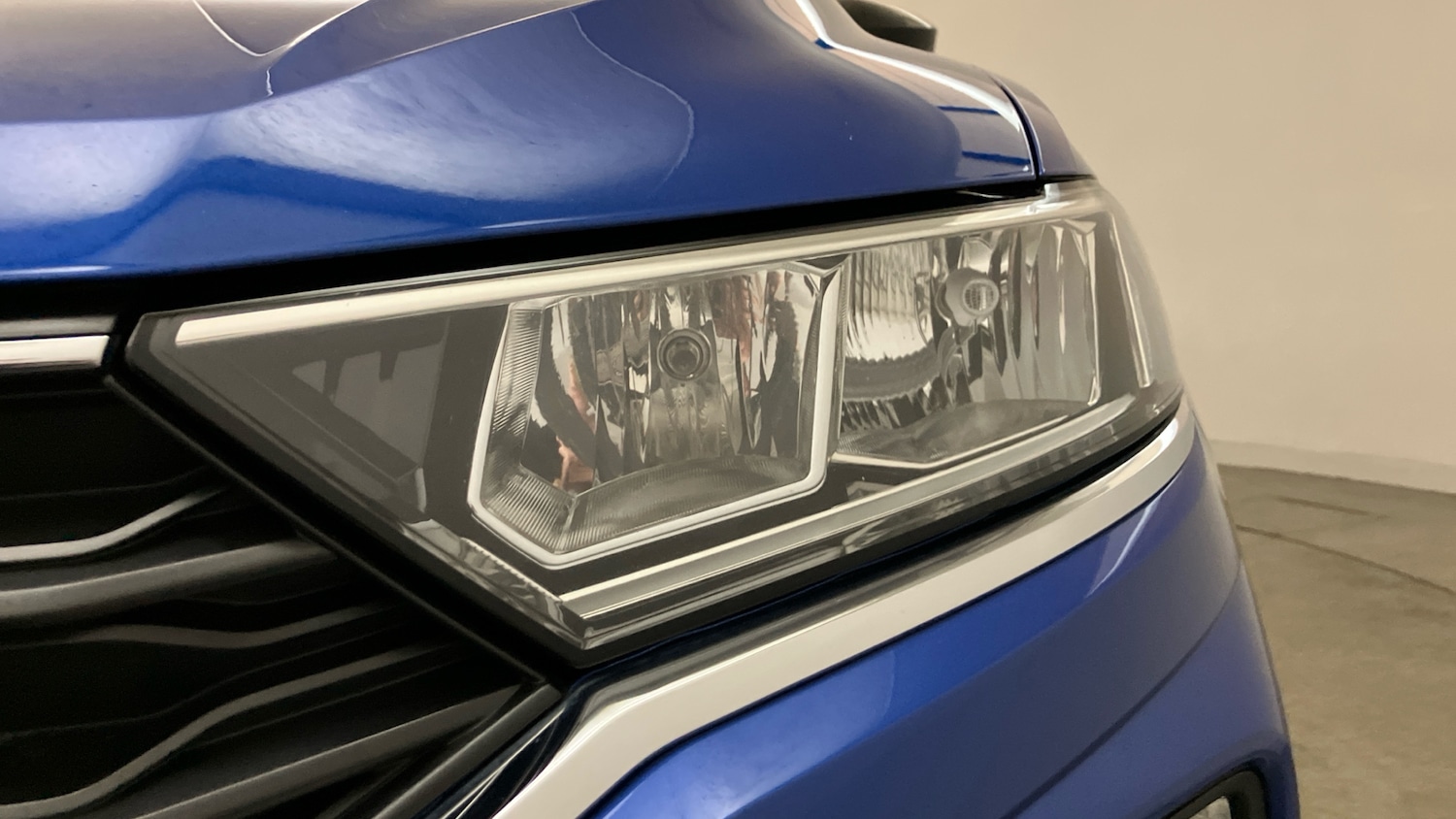 Used Volkswagen T-Roc 2019 for sale - 76321684: Photo 29