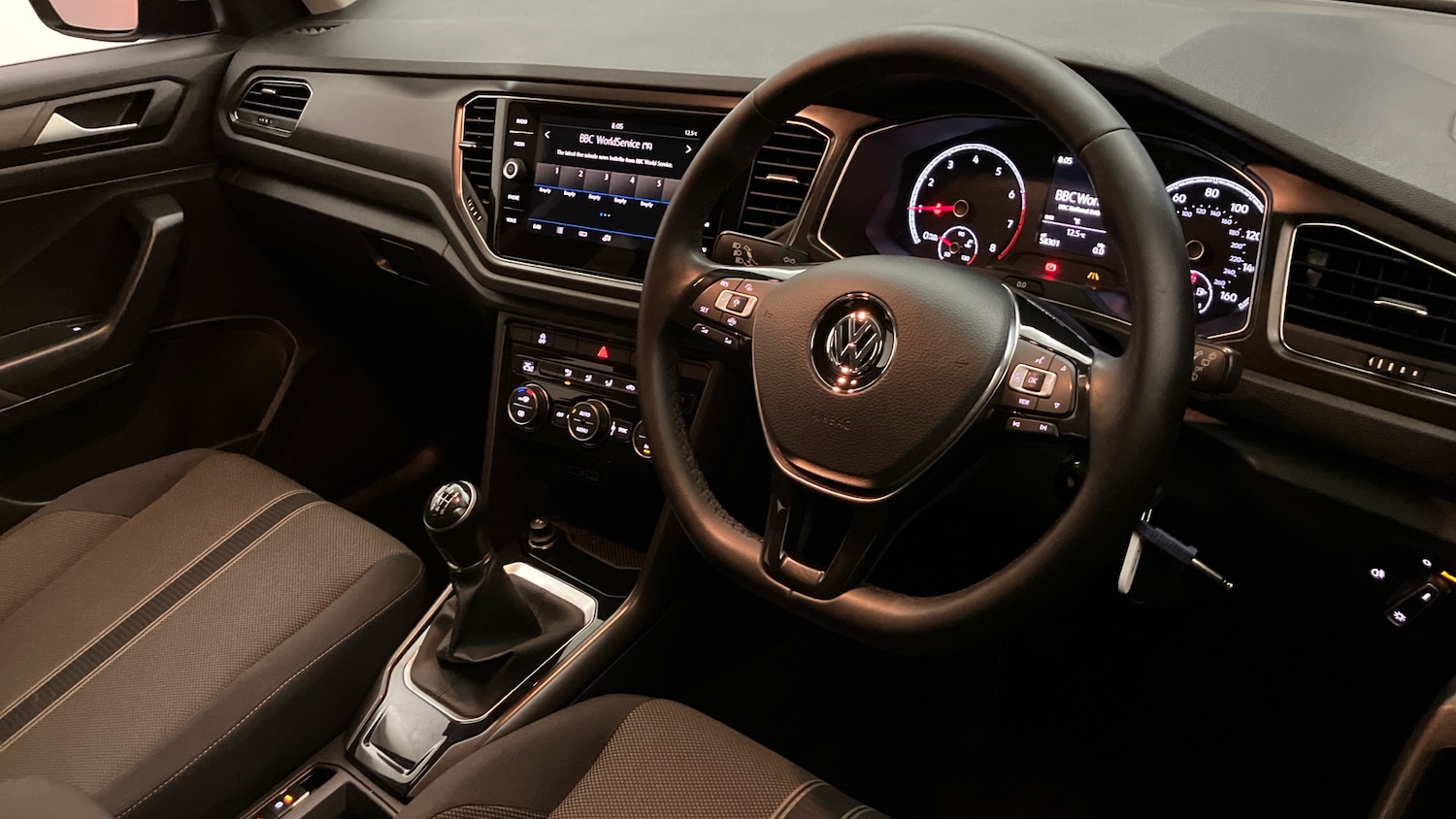 Used Volkswagen T-Roc 2019 for sale - 76321684: Photo 6