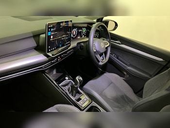 Used Volkswagen Golf 2025 for sale - 78166101: Photo