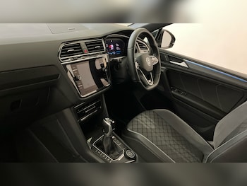 Used Volkswagen Tiguan 2022 for sale - 79124210: Photo
