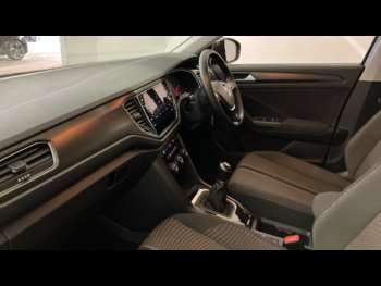 Used Volkswagen T-Roc 2019 for sale - 75286099: Photo