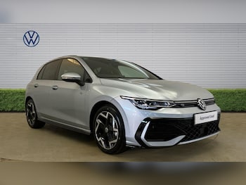 Used Volkswagen Golf 2025 for sale - 77900874: Photo