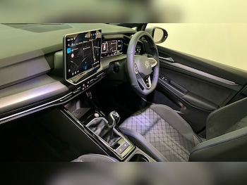 Used Volkswagen Golf 2025 for sale - 77900874: Photo