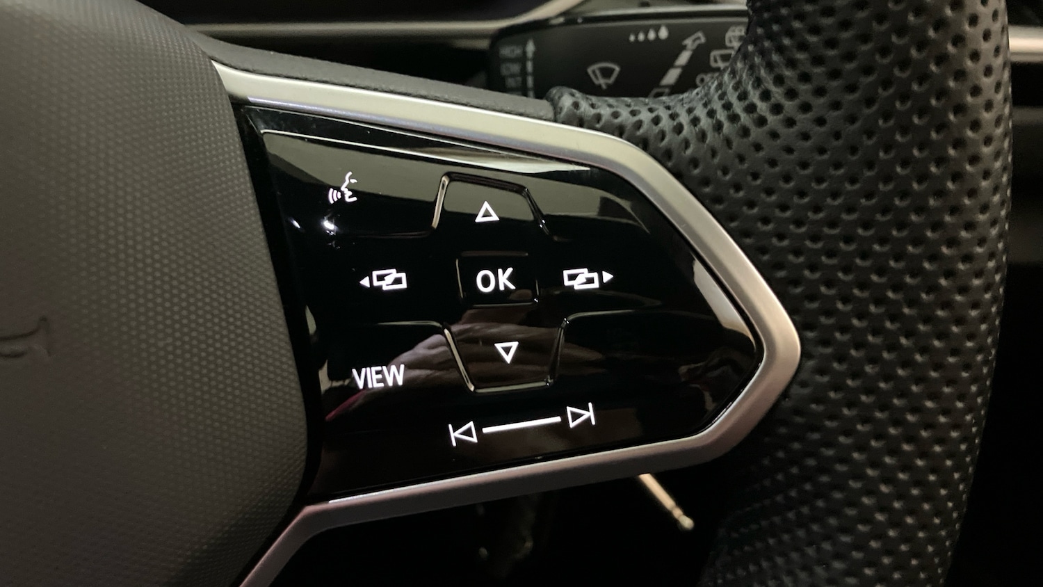 Used Volkswagen T-Roc 2023 for sale - 77285414: Photo 18