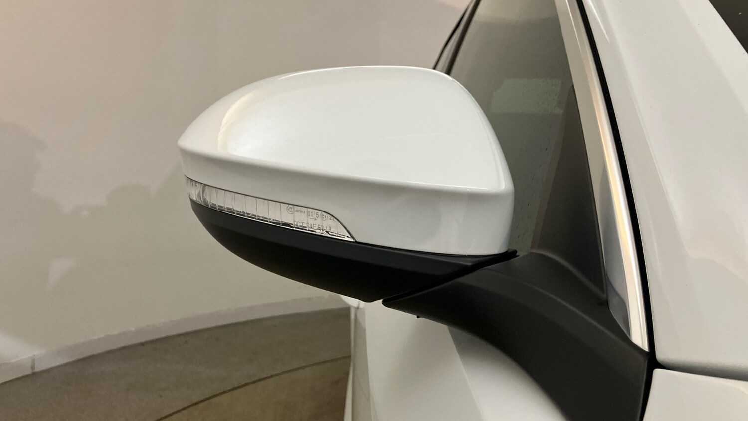 Used Volkswagen T-Roc 2023 for sale - 77285414: Photo 30