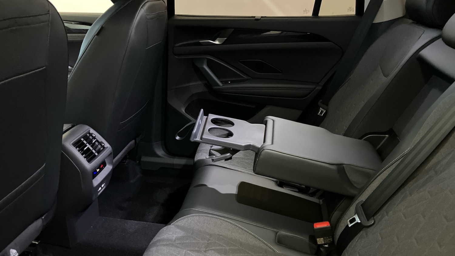 Used Volkswagen Touran 2025 for sale - 76764118: Photo 27